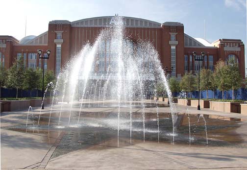 plaza general view from south end